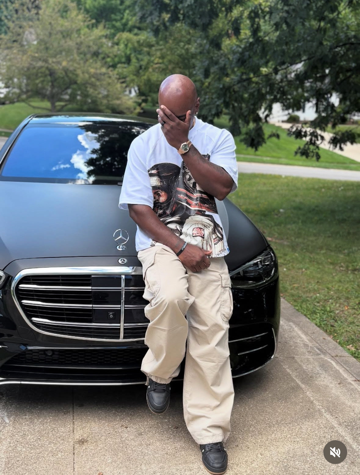 MNY x FMLY Team Work T-Shirt